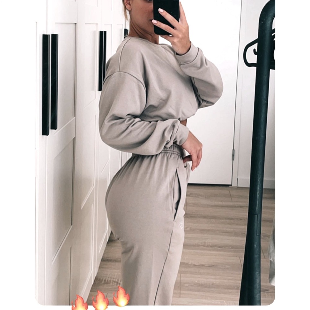 WHITNEY SIMMONS LOOSE JOGGERS